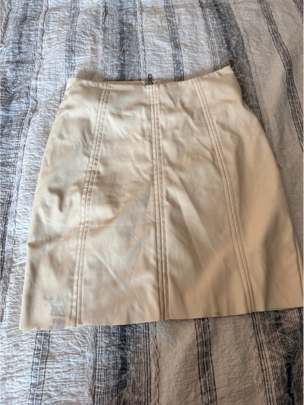 Missguided Cream Faux Leather Mini Skirt Size US 0